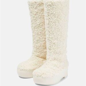 Gia Borghini
Women's White Gia 22 Teddy Knee-High Boots size 37